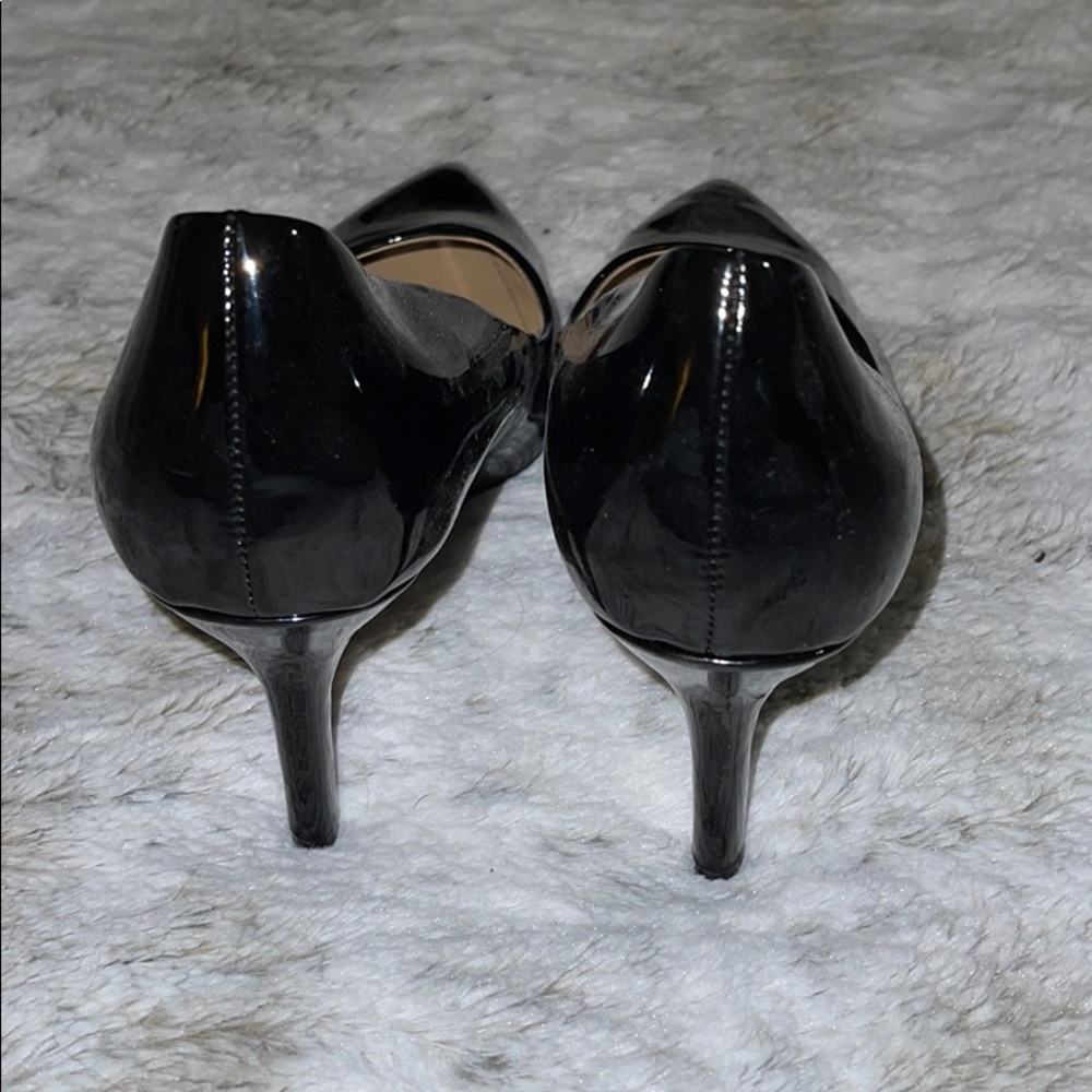 Heels - Picture 3 of 3